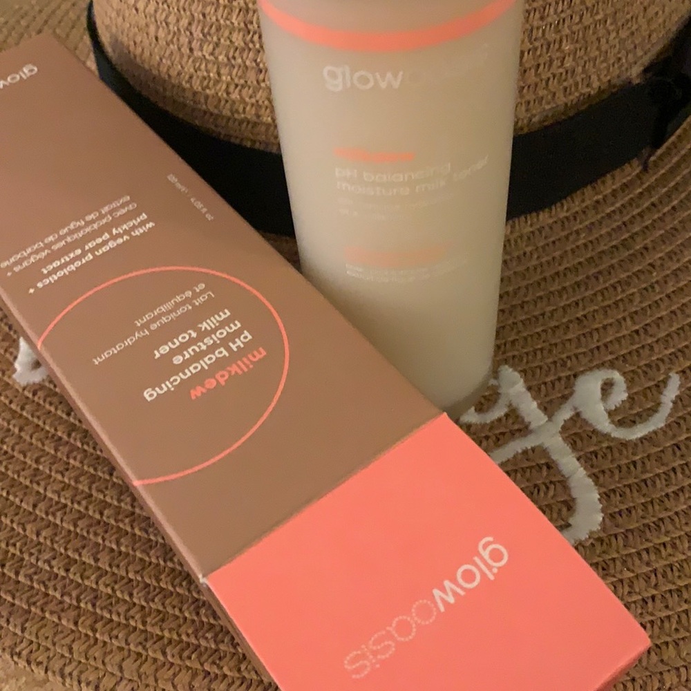 GlowOasis pH Balancing Moisture Milk Toner